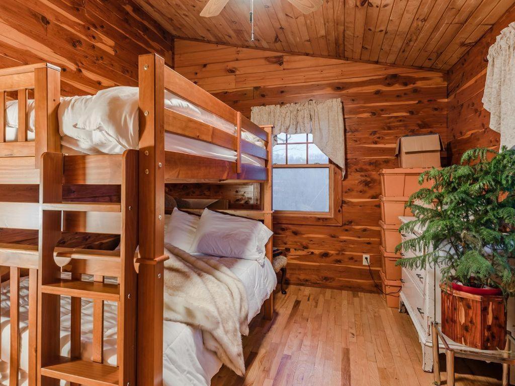 Fly Away Cabin- Modern, Serene, And Convenient Compton Kültér fotó